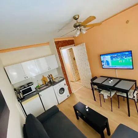 Lion Apartment Izmir